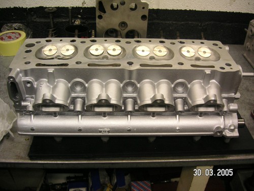Ford cosworth cylinder head - ford, yb