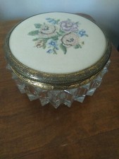 VINTAGE Dressing Table Floral