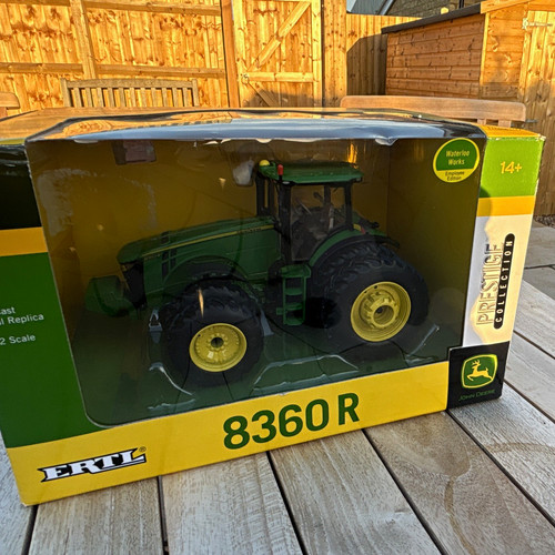 Ertl prestige john - prestige, 8360r