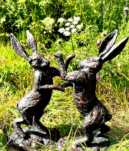 Boxing hares garden - hares, statues