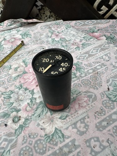 Aircraft altimeter gauge - aircraft,
