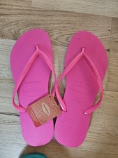 Havianas Pink Flip-flops. New