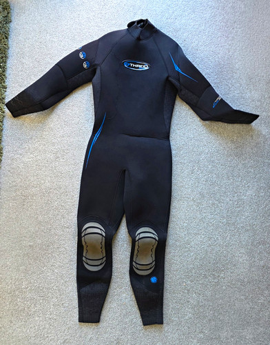 Three semi dry suit - o’three,