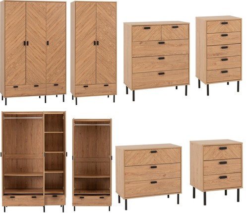 Medium oak effect bedroom - oak,