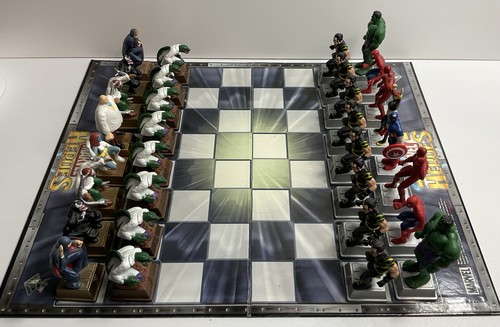 Marvel heroes chess set - heroes,