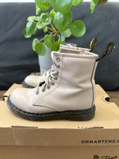 Dr. Martens 1460 Side Zip Pale