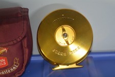 PENN  INTERNATIONAL  4   FLY FISHING REEL