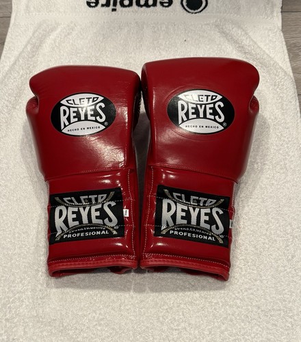 Cleto reyes 16oz boxing gloves - reyes,