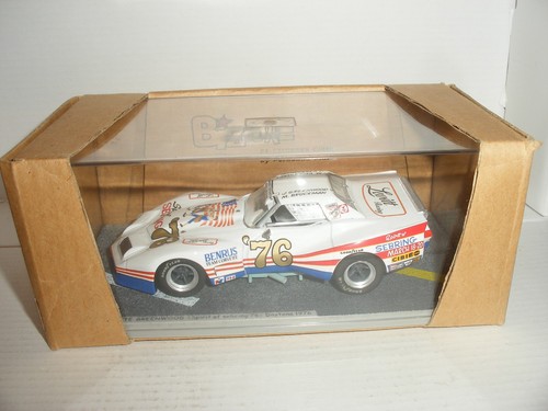 Bizarre minimax diecast - 1/43,