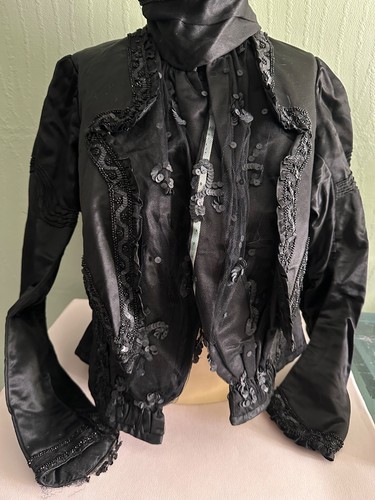 Rare belle époque - black, satin