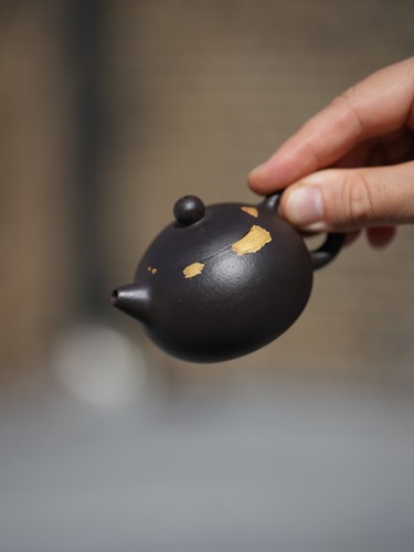 Japanese urushi lacquer - urushi,