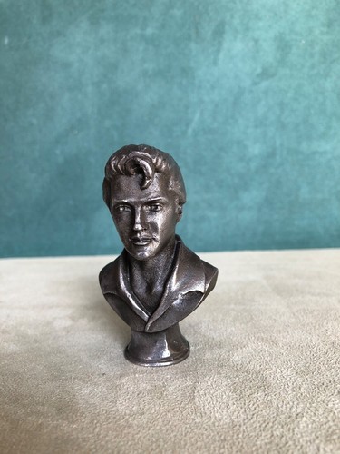 Elvis presley miniature bust - elvis,