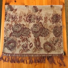 Avon Soft Polyester Beige/Burgundy Roses/Fringe/Pashmina/Shawl L.72.2”xW 20.5 ”
