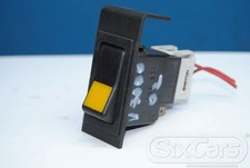 Switch yellow 511025 Volvo