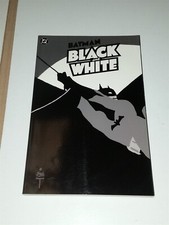 BATMAN BLACK AND WHITE
