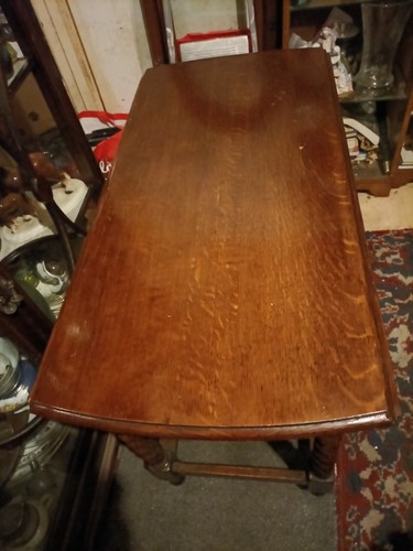 Good solid oak barley twist - solid,