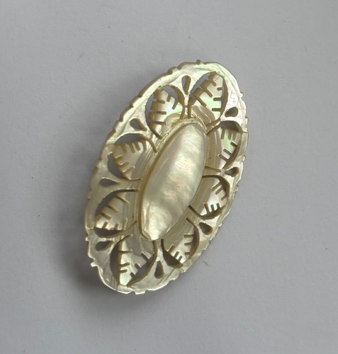 Vintage mother pearl hand - vintage,