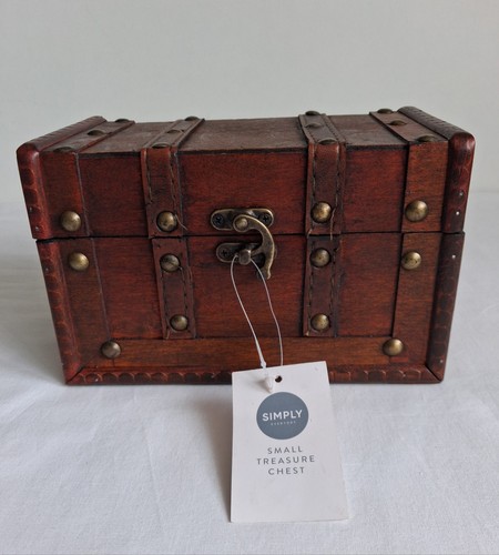 Small wooden treasure - wooden, chest