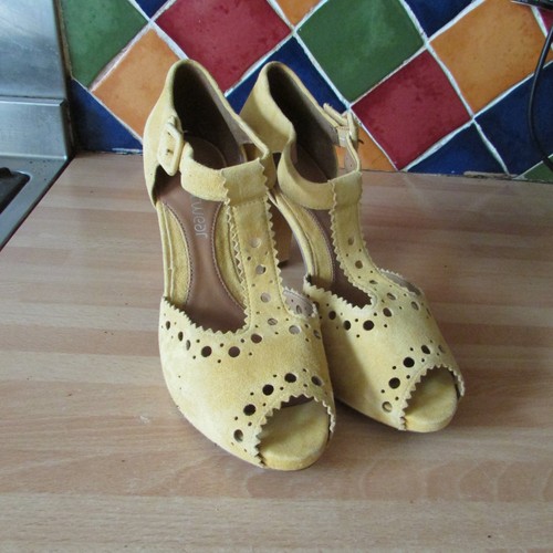 Clarks softwear suede heeled - clarks,