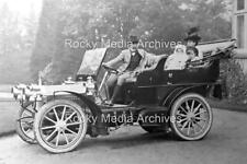 Wtg-34 Driver, Family and Vintage Motor Car. Photo