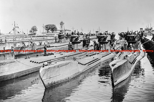 F008330 german navy submarines - f008330,