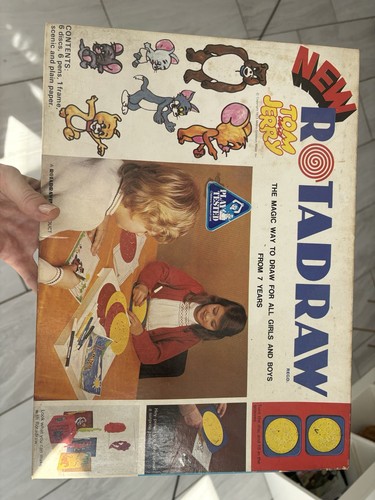 Tom jerry chase board game - jerry,