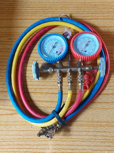 Refrigerant manifold gauge - refrigerant,