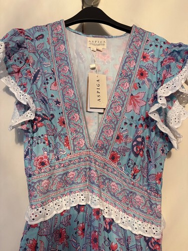 Aspiga new with tags beautiful
