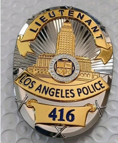 Columbo prop show badge - prop., tv