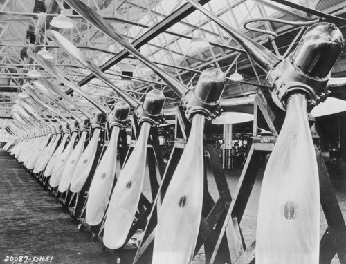 Row aeroplane propellers - of, in