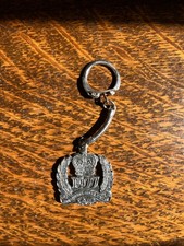 Queen Elizabeth II Silver Jubilee 1977 Commemorative Coin Key Ring Key Chain