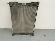 Audi A4 8E B7 Cooling Radiator 4 Cylinder 8E0121251A