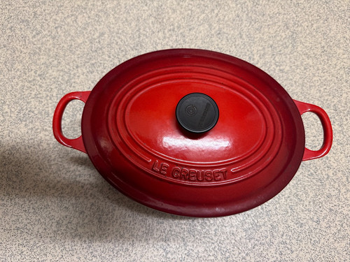 Creuset oval cast iron - le,