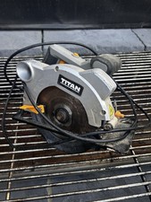 Titan TTB874CSW 240V 1200W