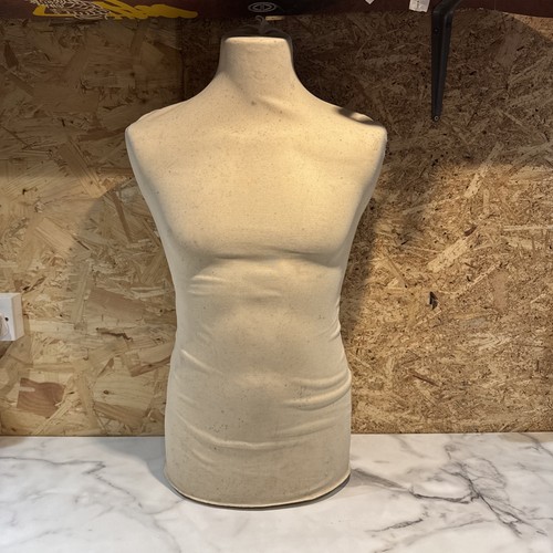 Mannequin upper half male