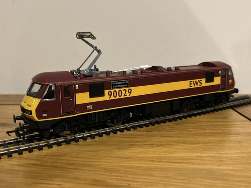 Hornby r2955 class from - r2955,
