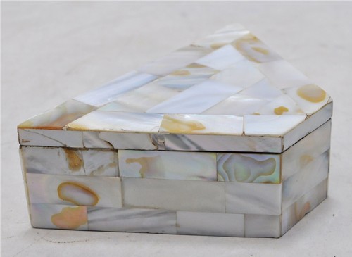 Vintage small mother pearl - small,