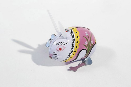 Jumping rabbit tin - jumping,
