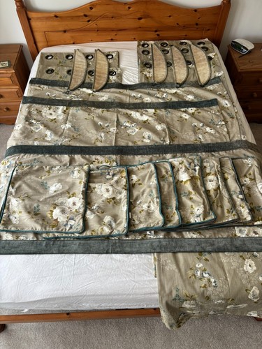 Matching pairs lined - 2.5,