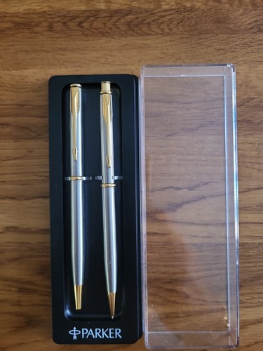 Vintage parker insignia - vintage,