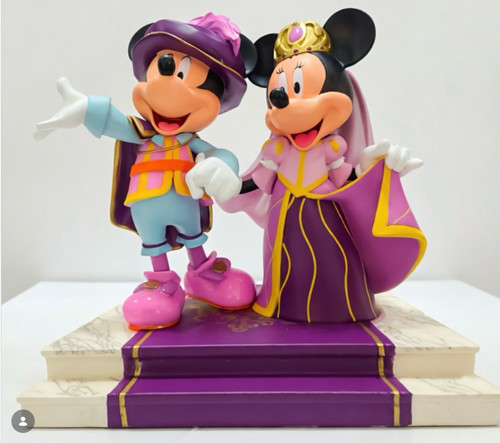 Disneyland hotel paris - hotel,