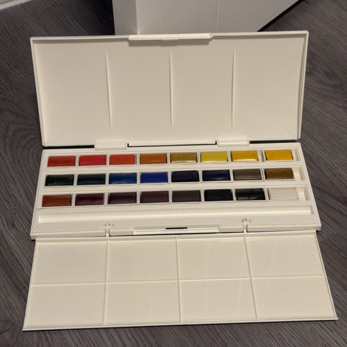 Winsor newton cotman water - newton,