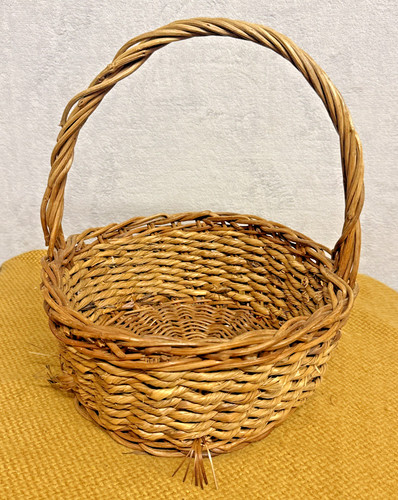 Large vintage wicker - vintage,