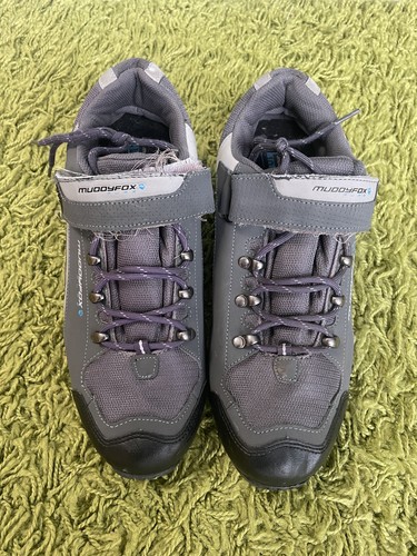 Muddy fox cycling - muddy,