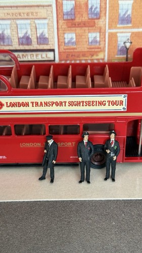 The buses figures - 1:76, on