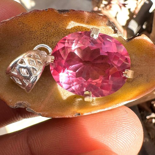 Natural padparadscha sapphire - padparadscha,
