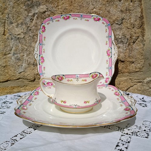 Antique vintage pair - antique,