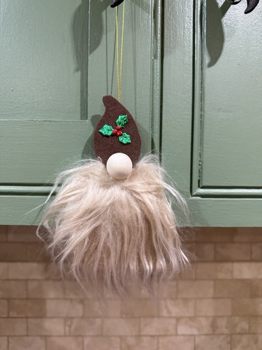 Brown hat gonk ornament - brown,