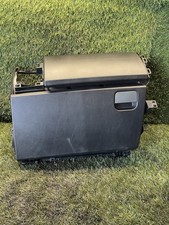 LAND ROVER DISCOVERY 3 TDV6 BLACK GLOVEBOX CUBBY GLOVE BOX TRIM 04-09