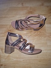 New Strappy Rose Gold Sandals 2.5" Block Heel. Size 7.